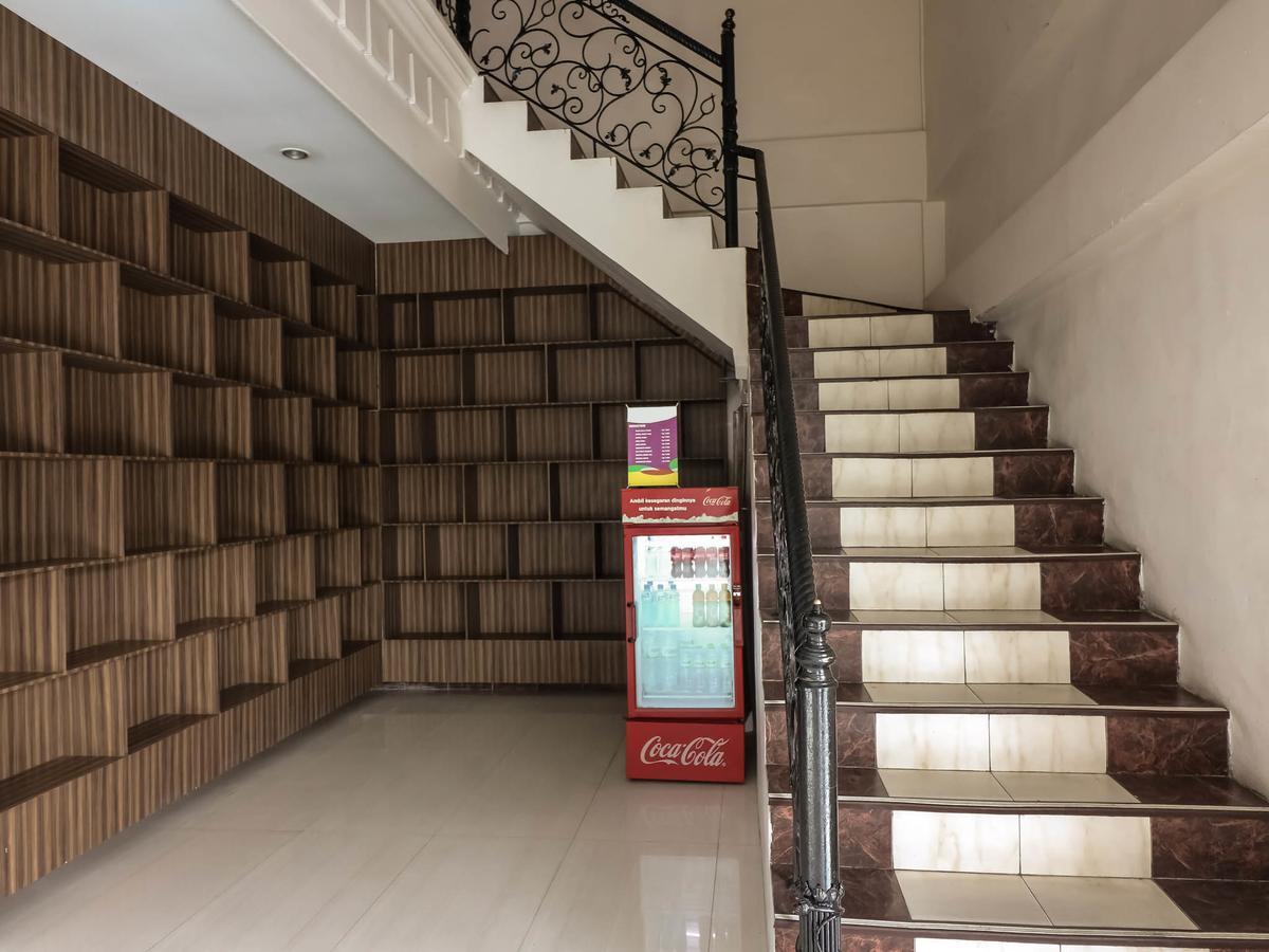 Hotel Nida Sudirman 240 Marpoyan Damai Pekanbaru